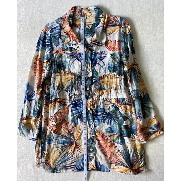 Chico’s Tropical Palm Print Linen Utility Top Womans 1P Medium 8P Tan 3/4 Sleeve - Picture 11 of 15